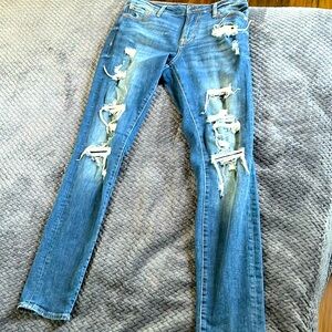 AéroPostale athletic skinny blue jeans